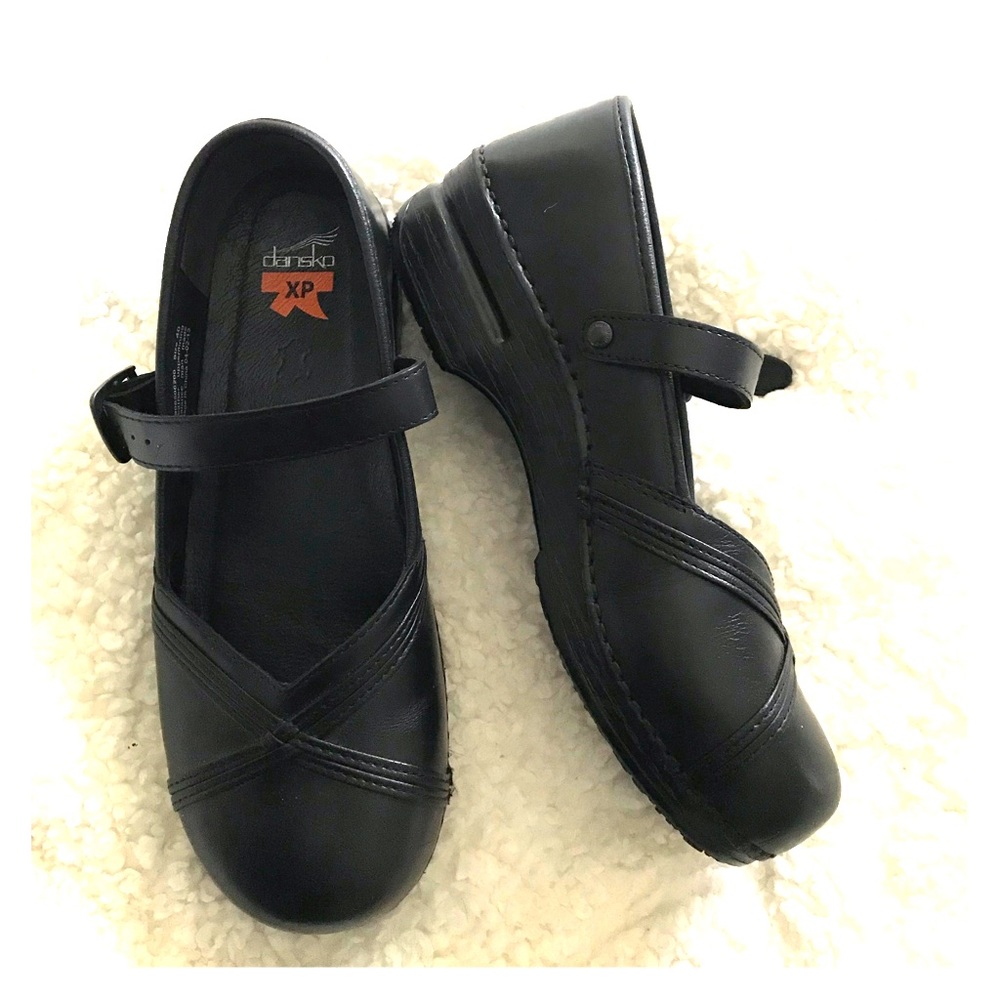 ✨On sale 3/13-3/14✨ Dansko XP Mary Jane 40